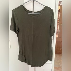 Olive flowey short sleeve top